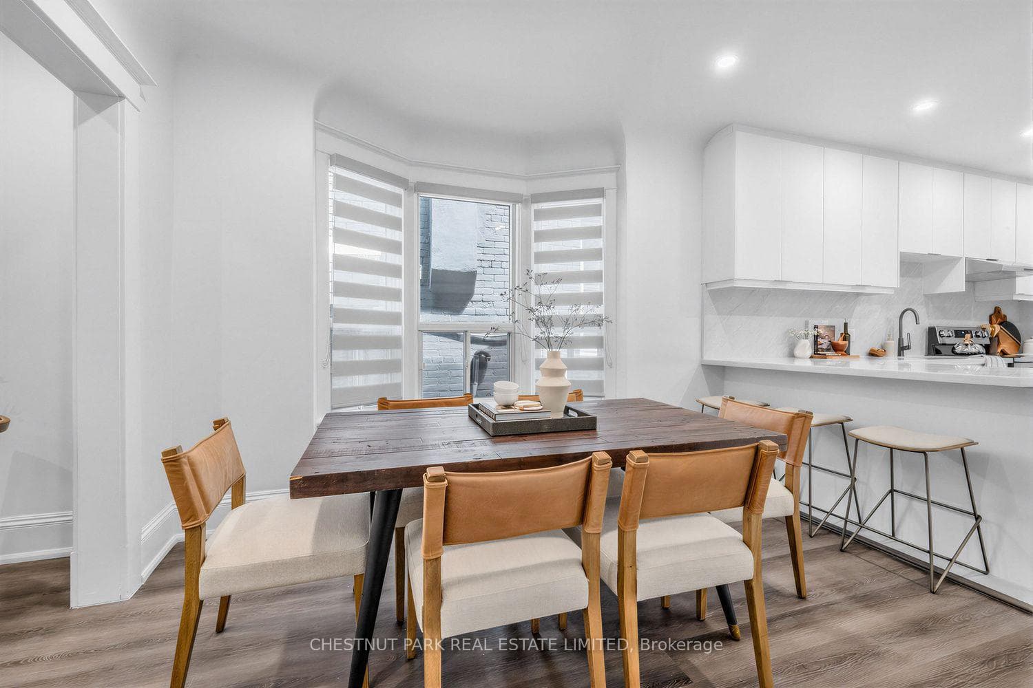 89 Dearbourne Avenue photo 9