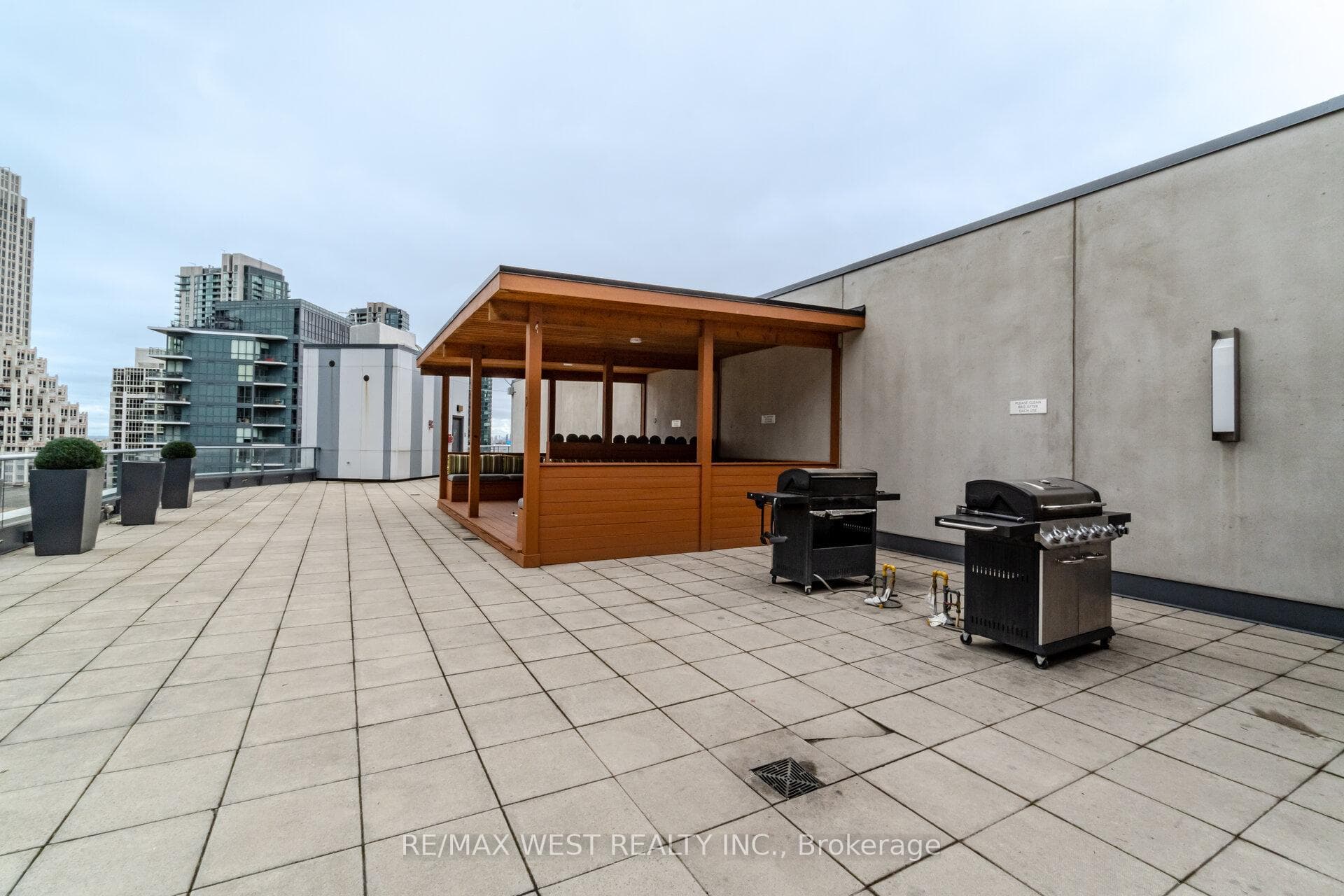 169 Fort York Boulevard Unit 715 photo 45