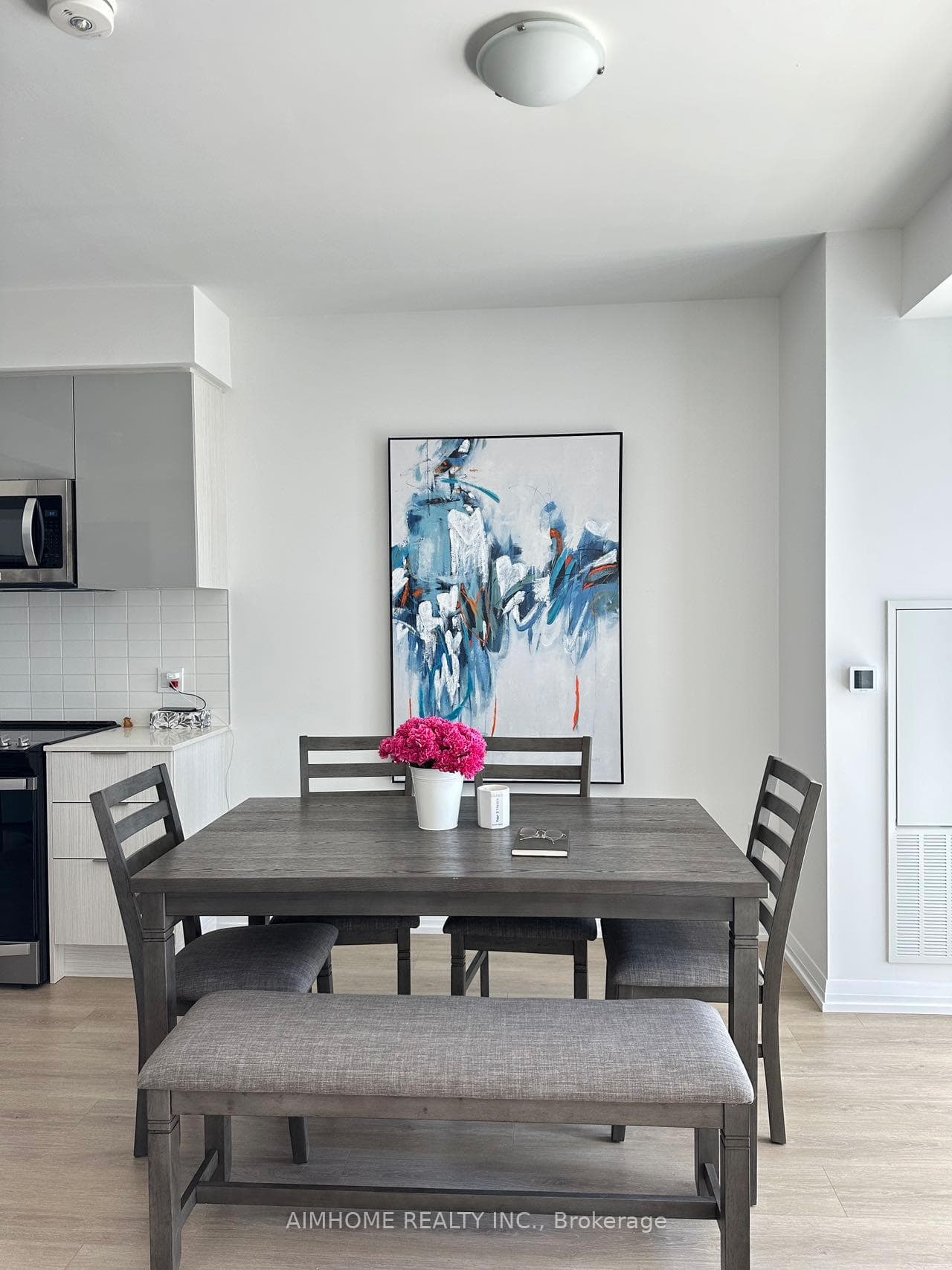 50 Dunfield Avenue Unit 1516 photo 3