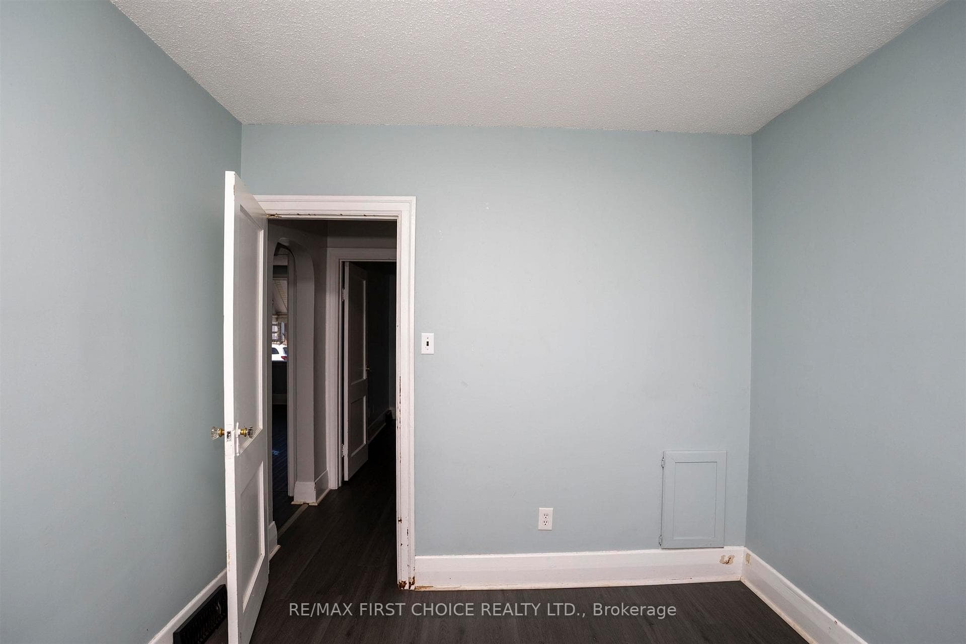 604 Wiley Street photo 17