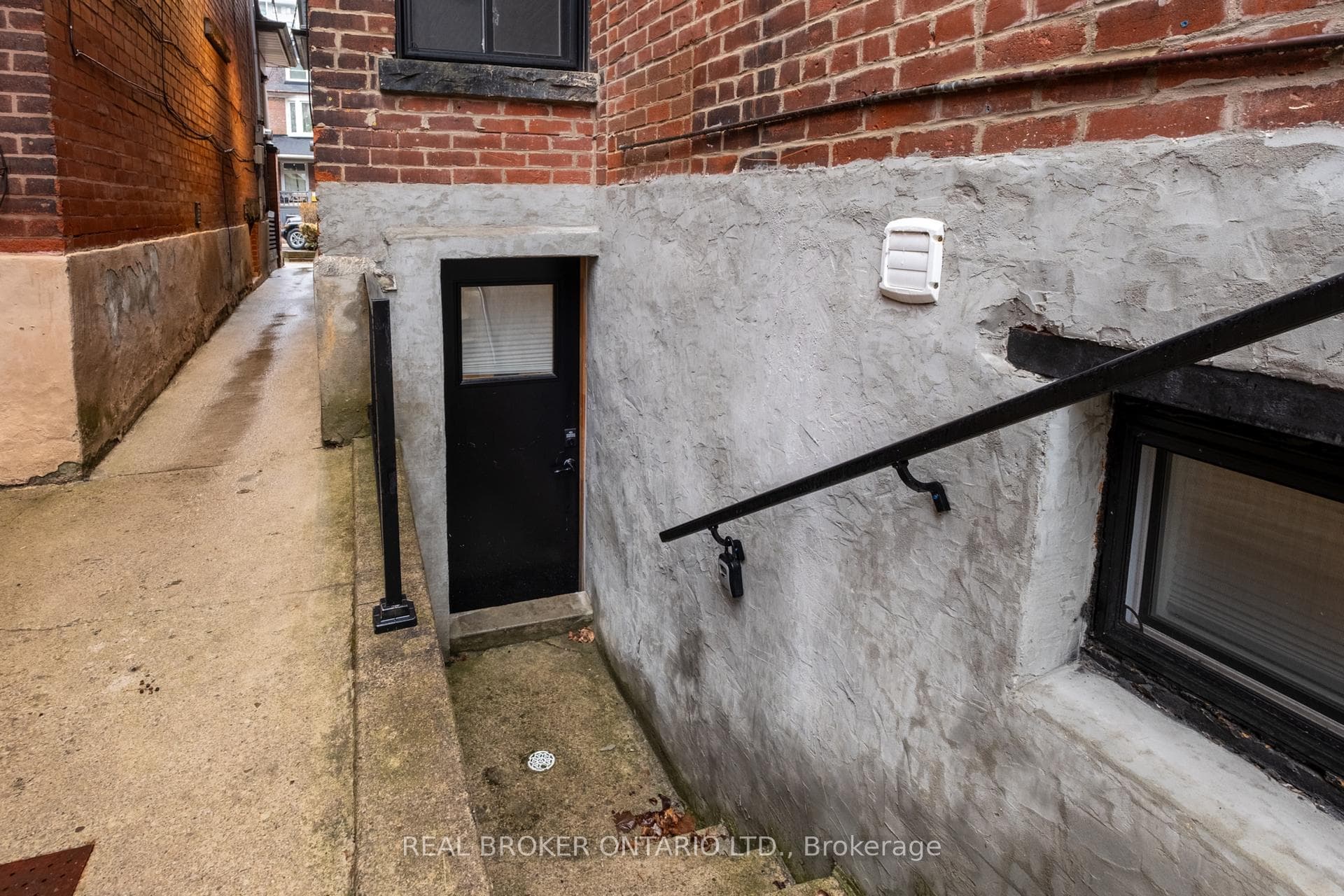 250 Havelock Street photo 20