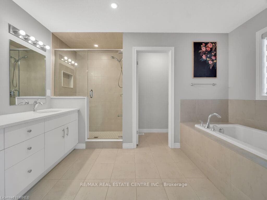 126 Tartan Avenue photo 35