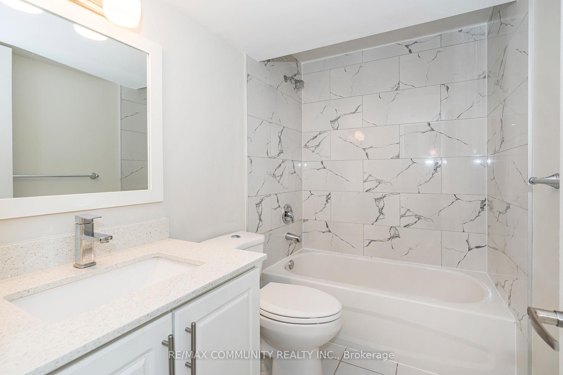 1433 Mayport Drive Unit Basmt photo 8