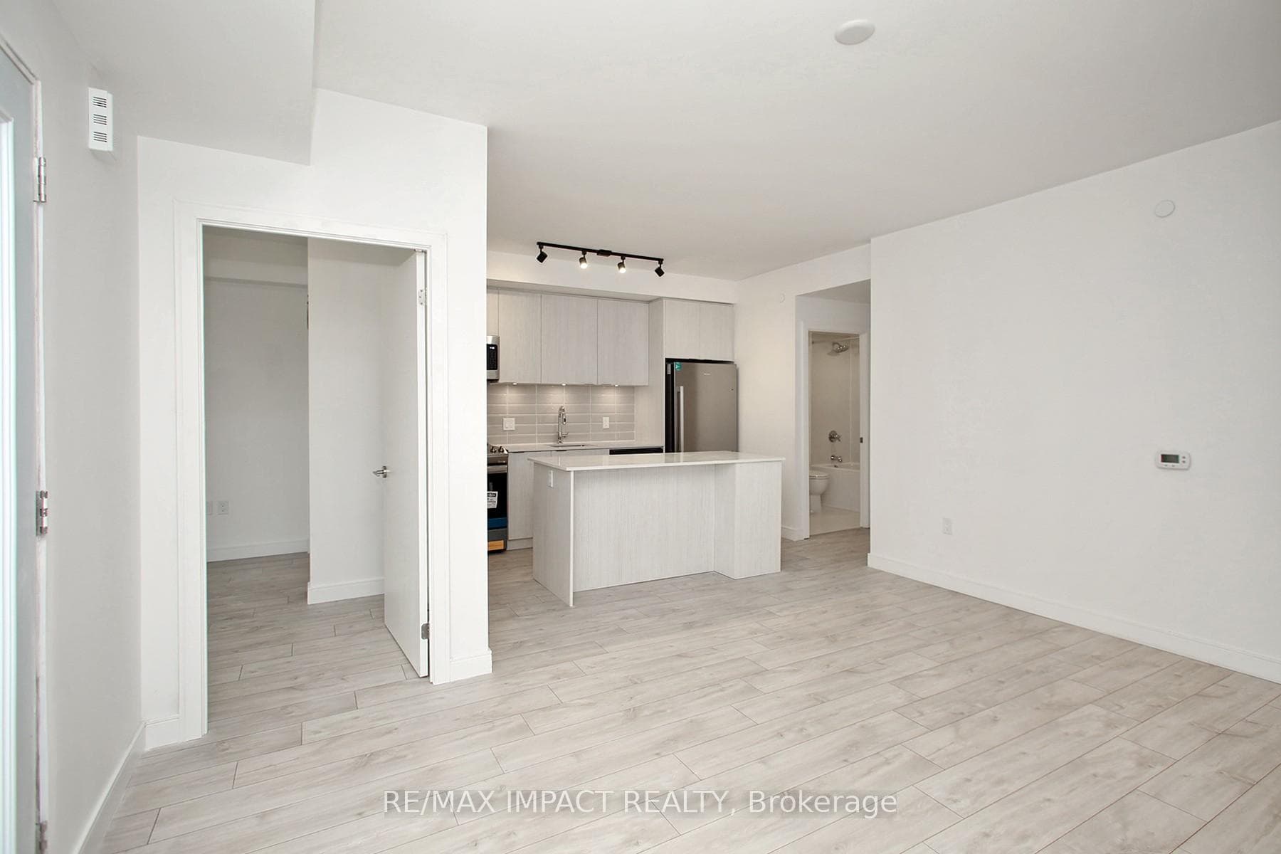 174 Clonmore Drive Unit 6 photo 8