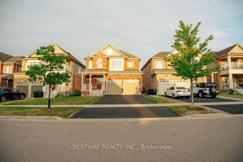 486 Greenwood Drive photo 2