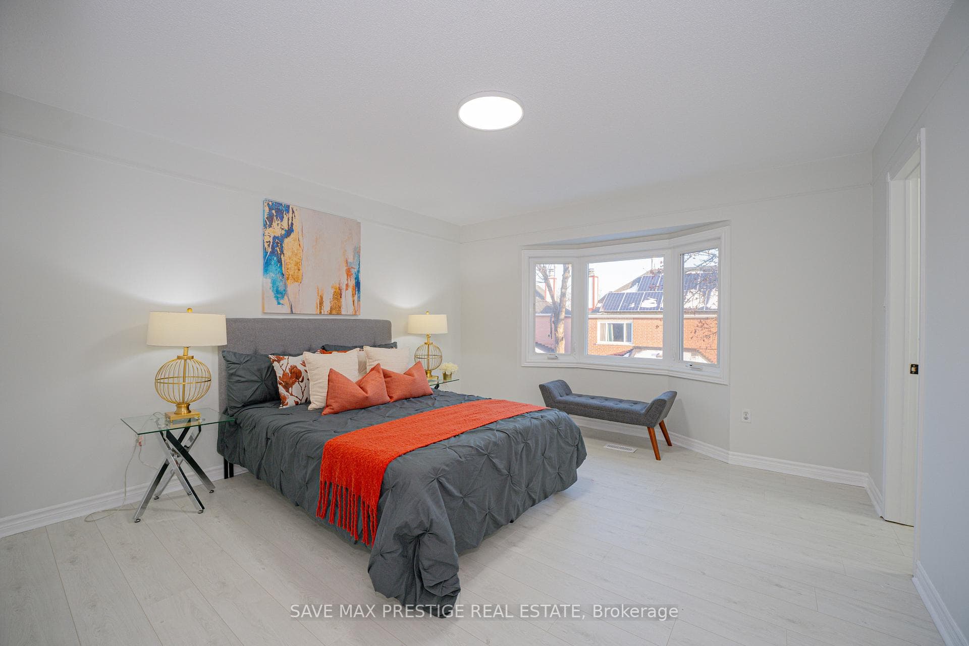 7 Hood Crescent photo 16