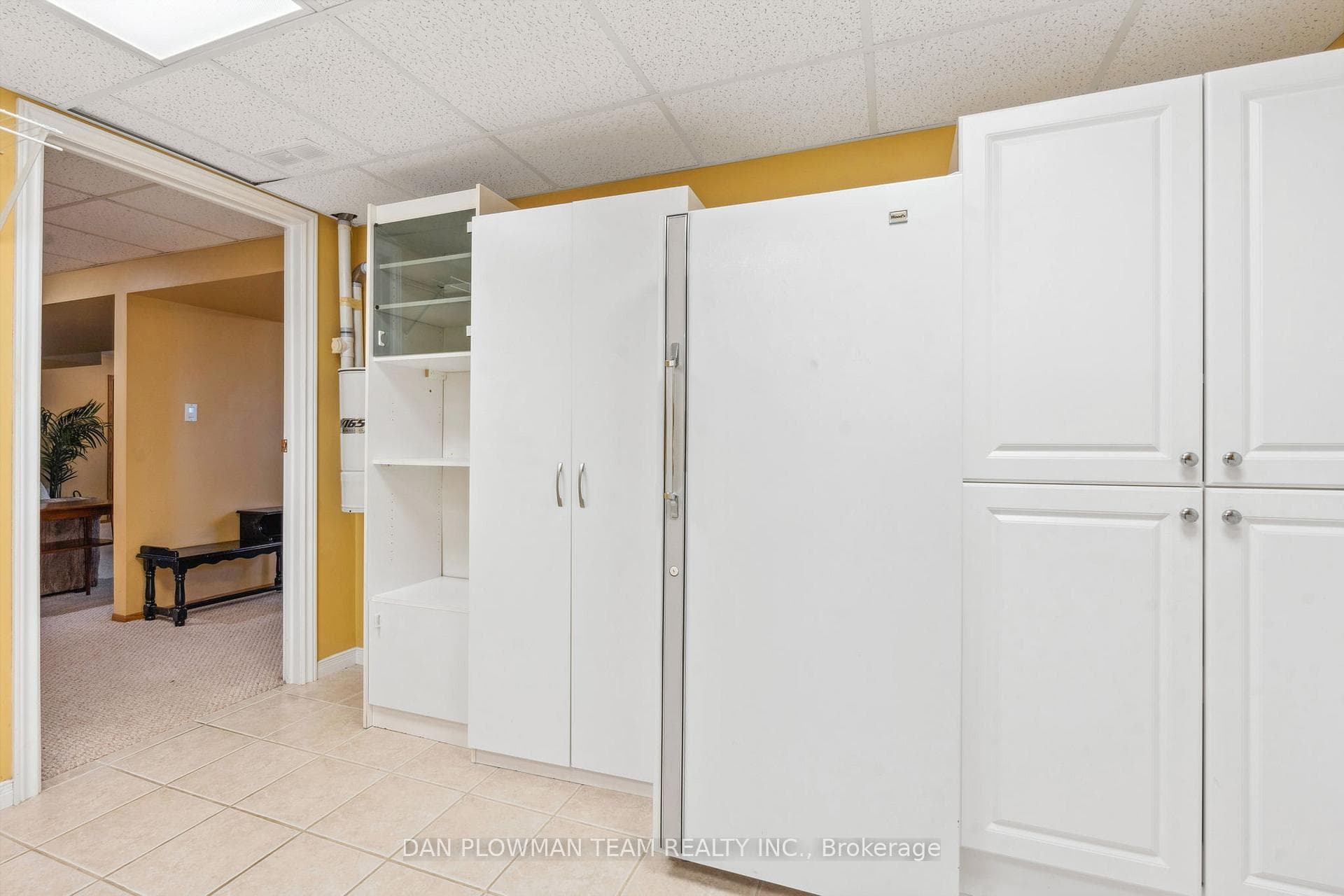 242 Chadburn Street photo 28