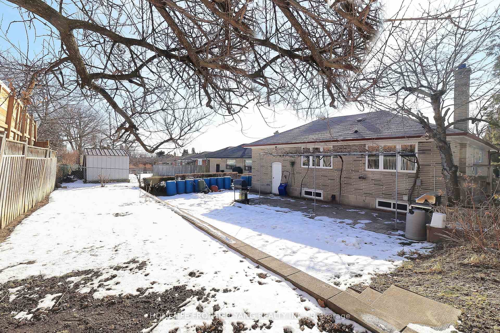 65 Lexfield Avenue photo 34