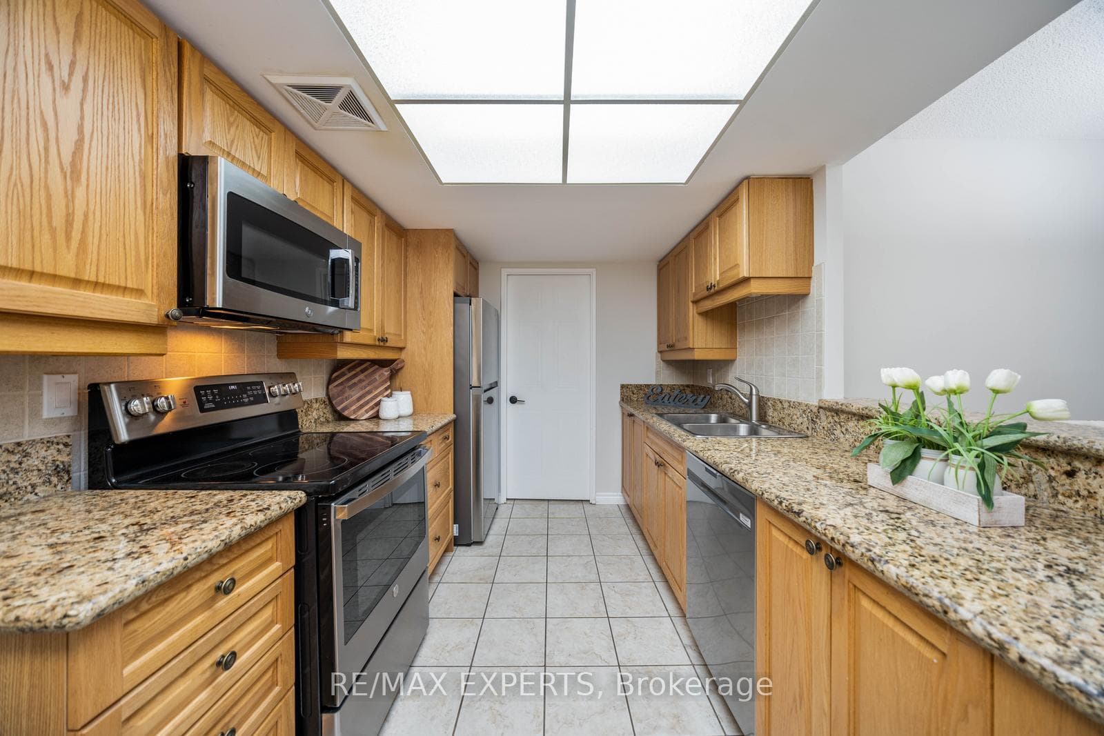 100 Observatory Lane Unit 601 photo 9