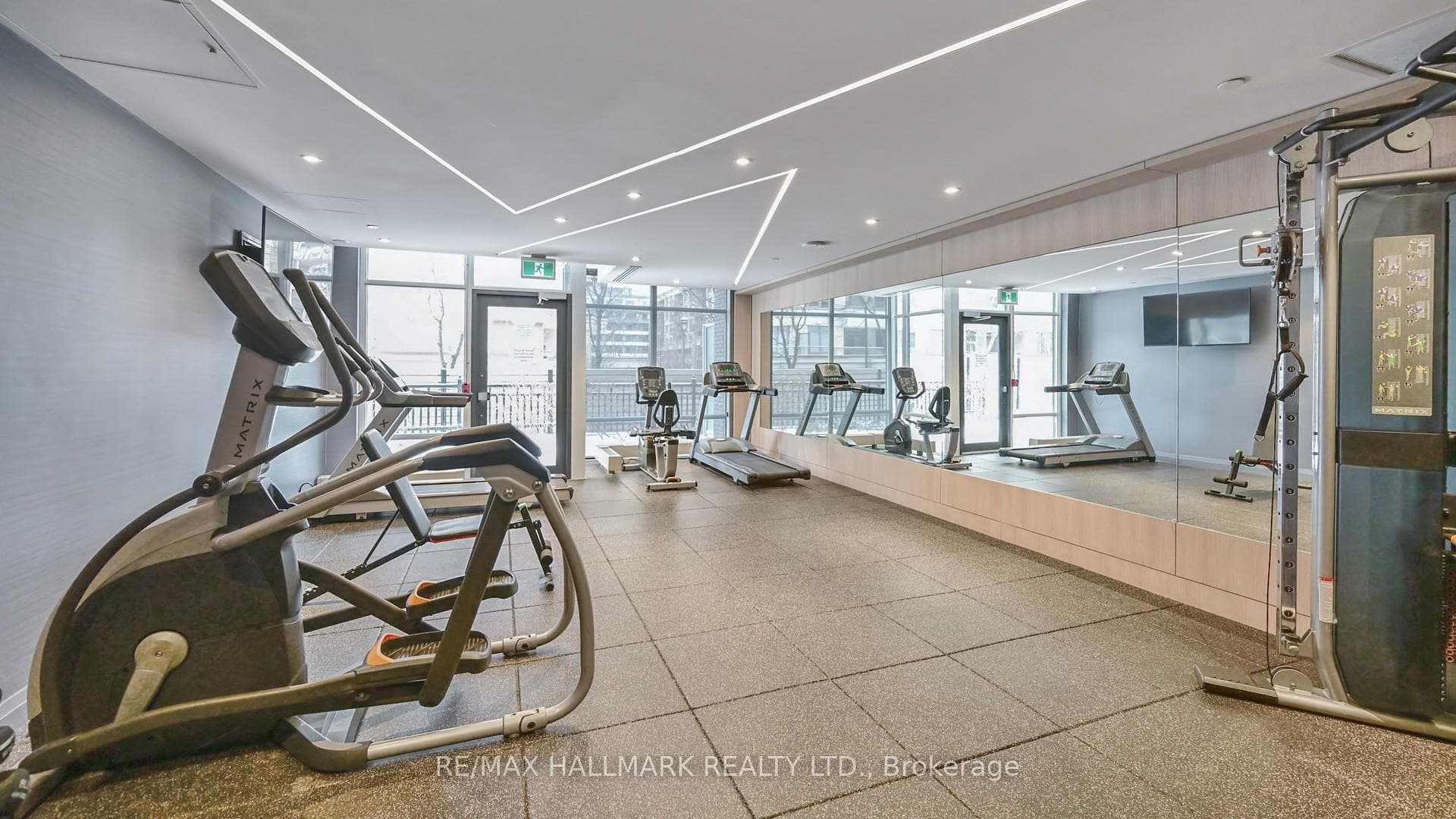 621 Sheppard Avenue Unit 211 photo 38