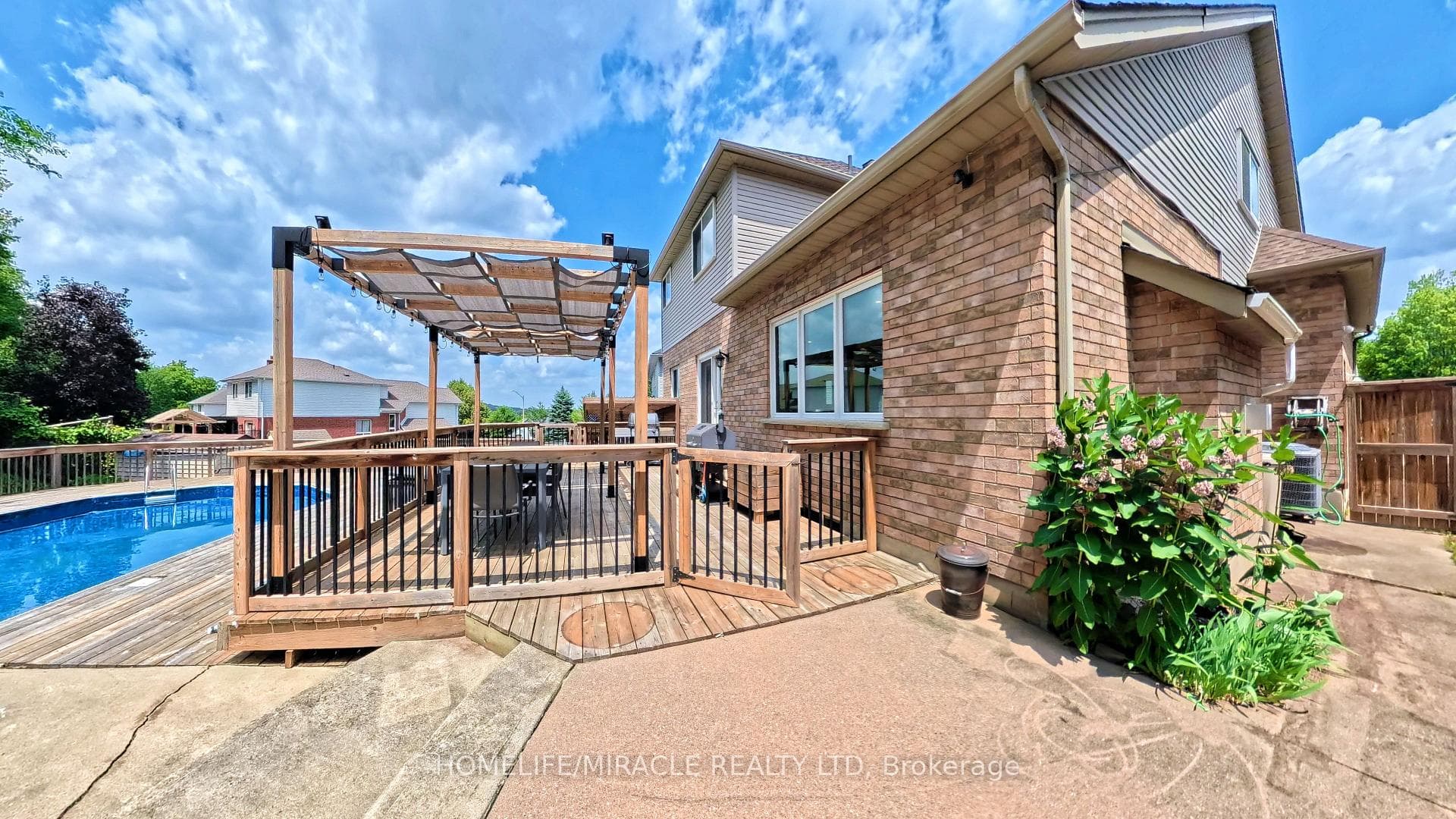 40 Mccormick Drive photo 44