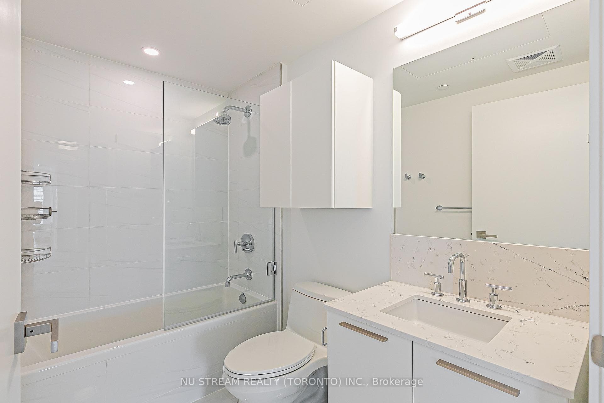 3 Gloucester Street Unit 4202 photo 33