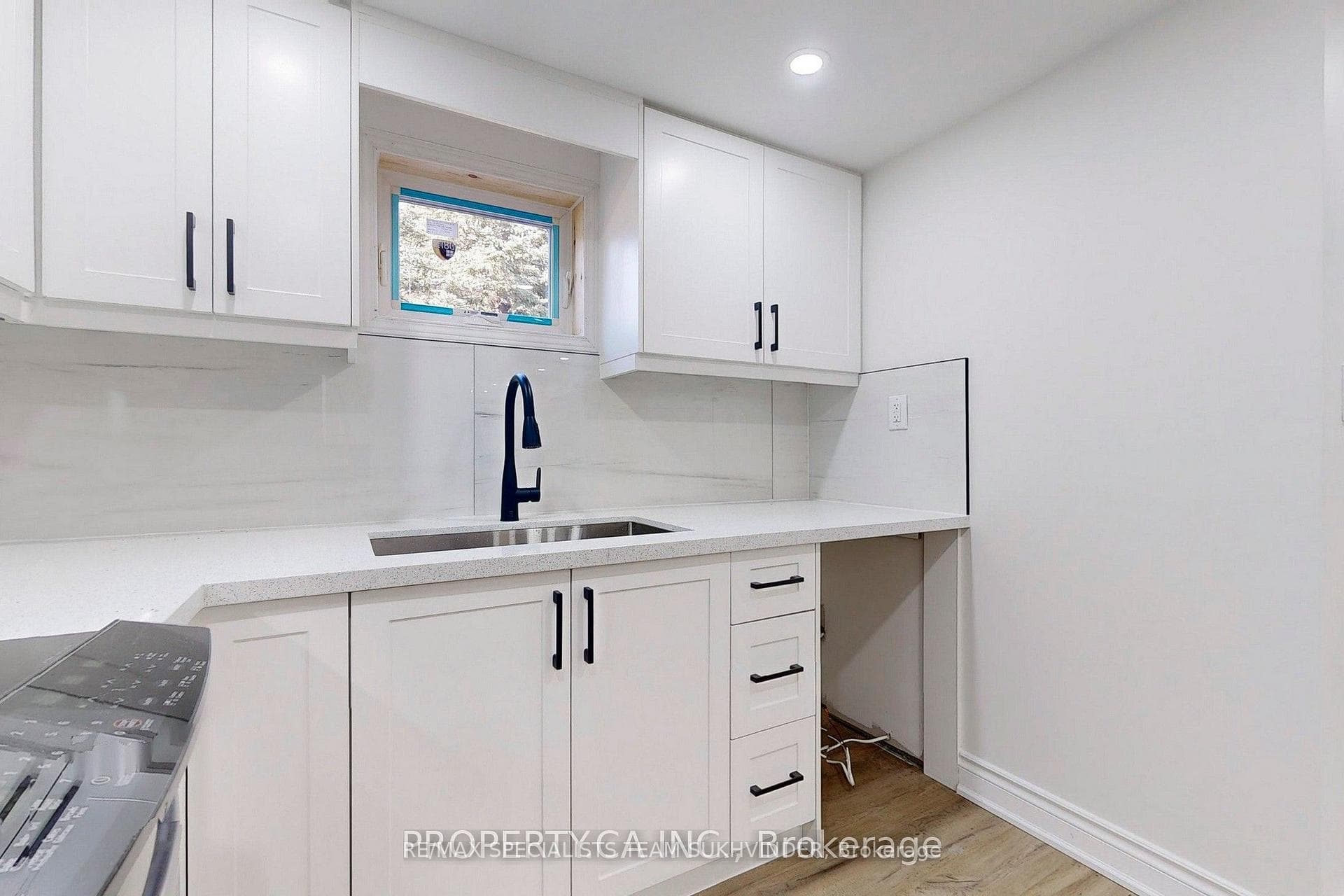 80 Cynthia Road Unit Lower photo 8