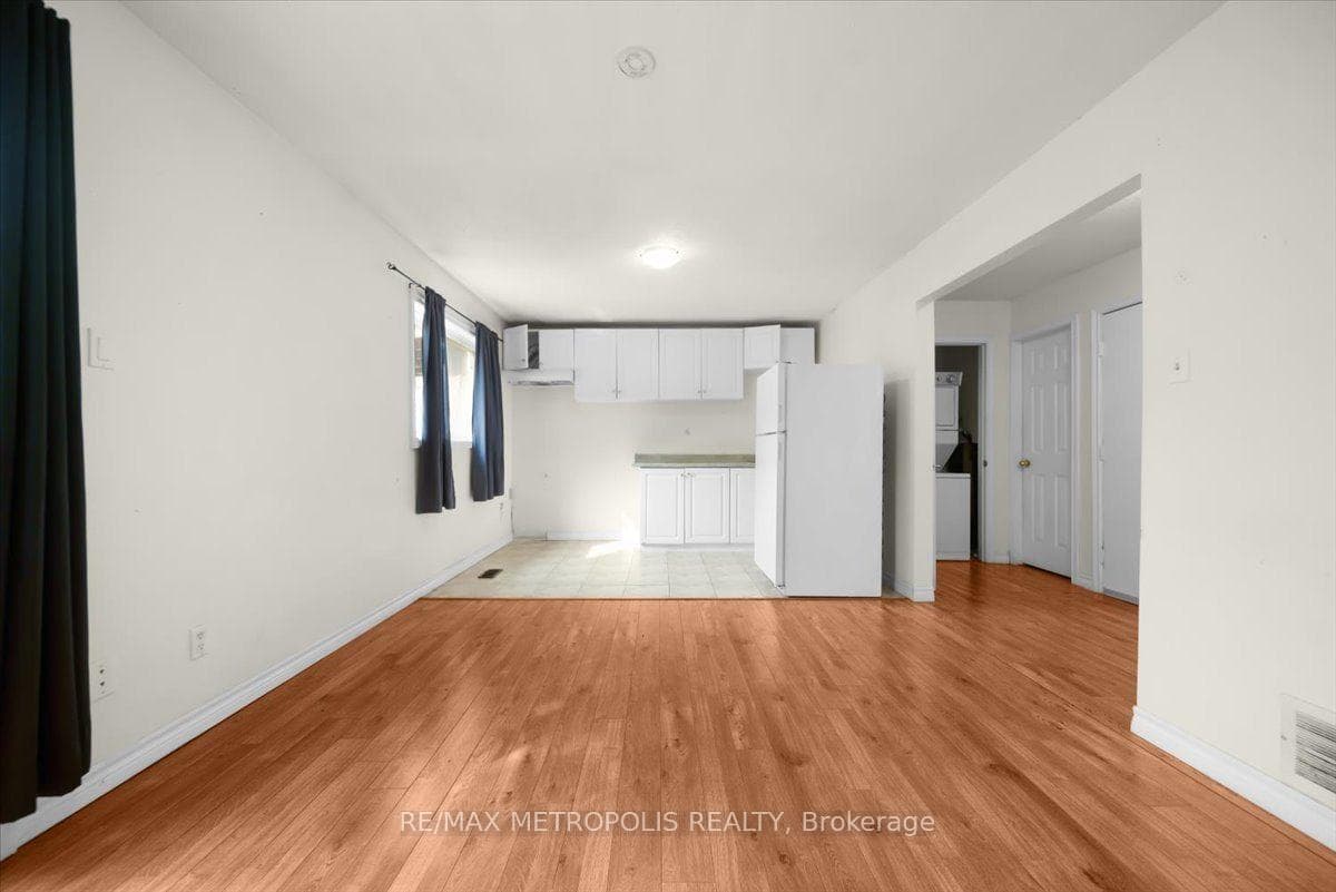 39 Jellicoe Crescent photo 27