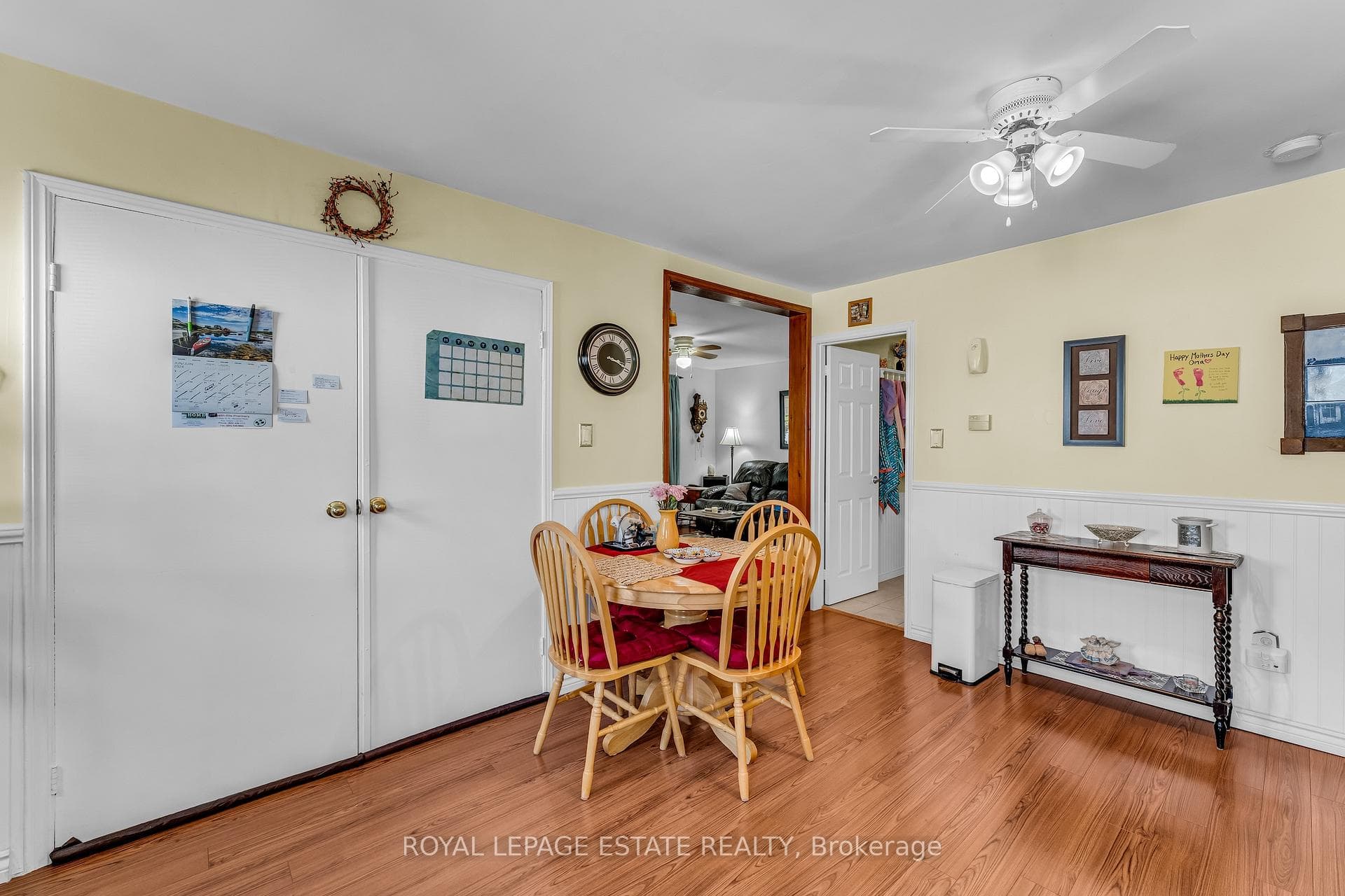 30 Maple Street photo 16