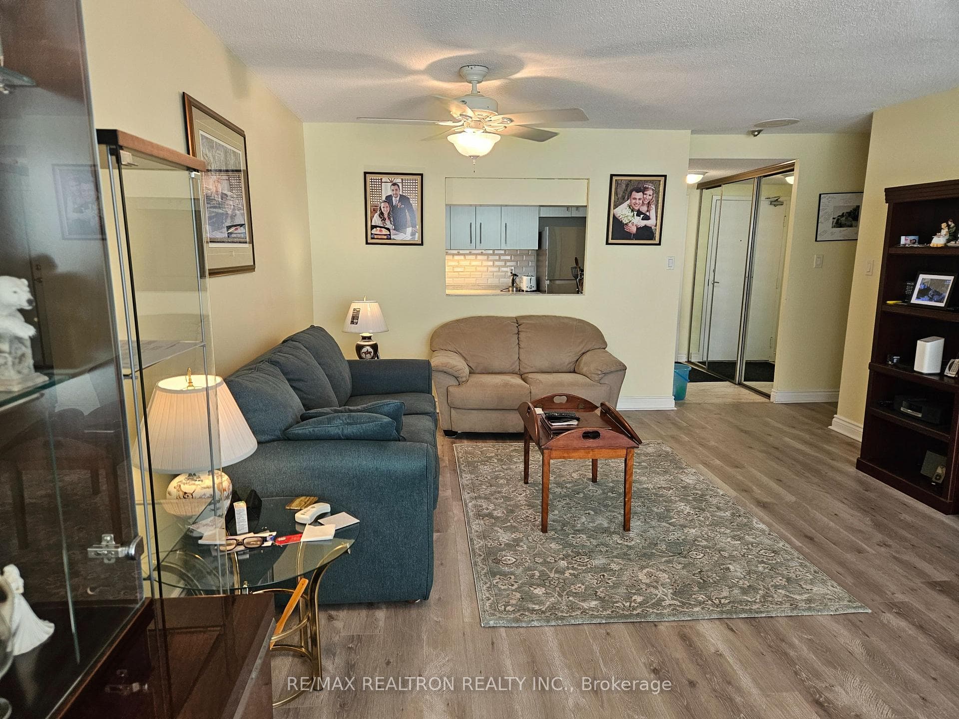 20 Dean Park Road Unit 817 photo 9