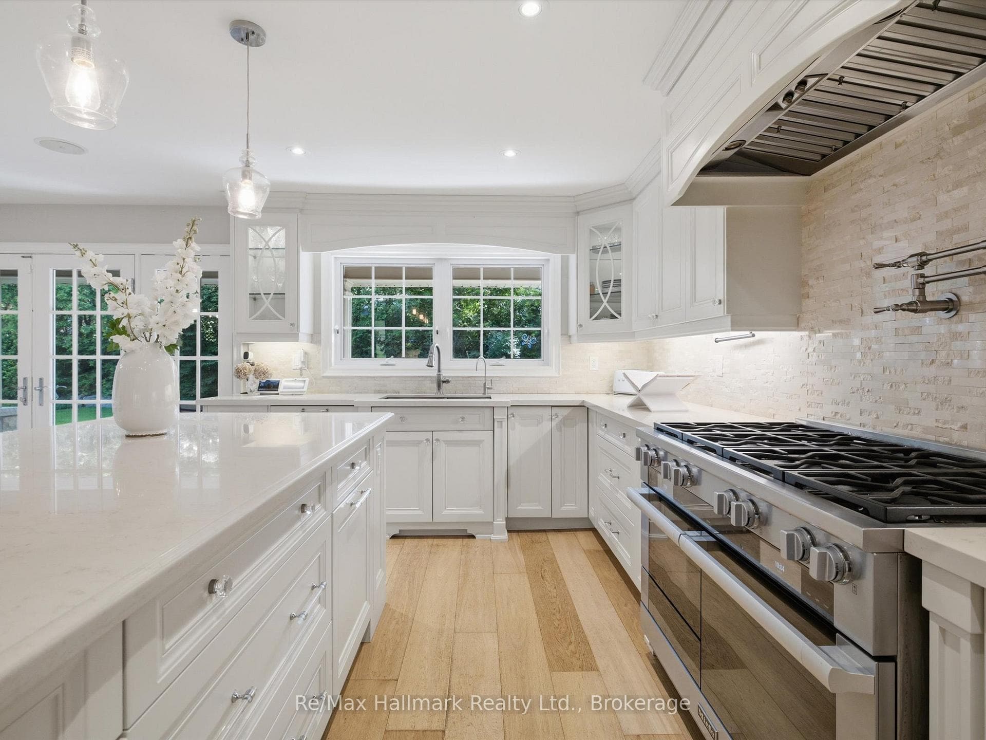 153 Cairncroft Road photo 15