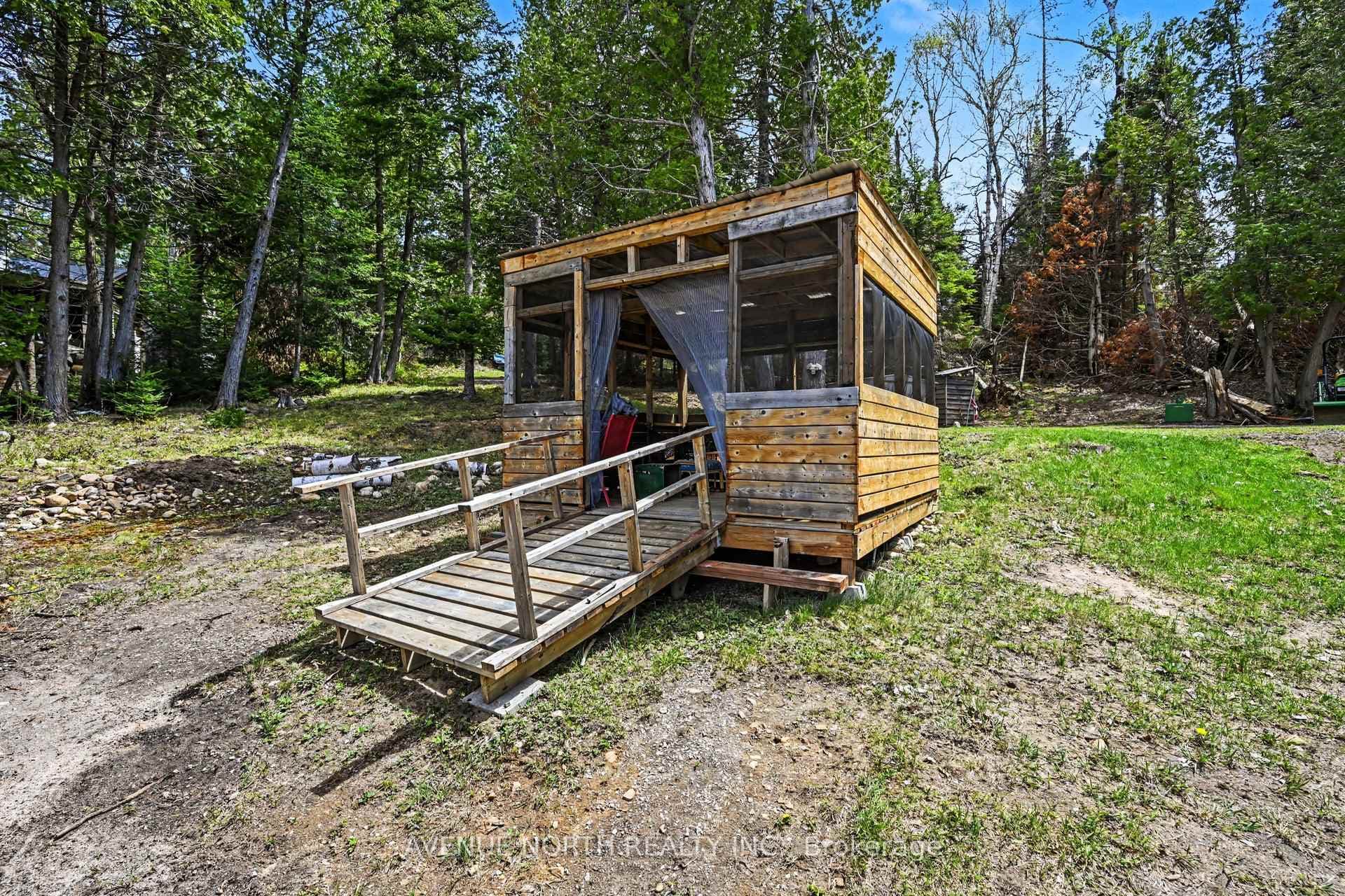 366 Holly Lane photo 25