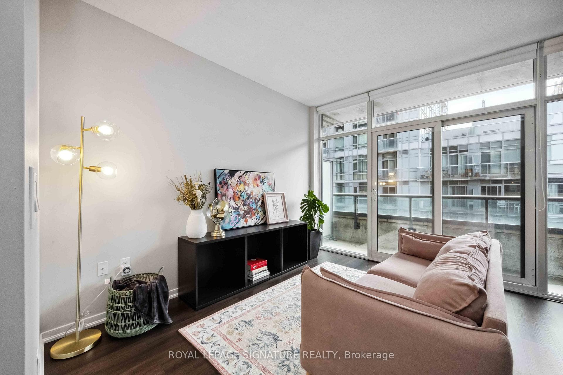 36 Lisgar Street Unit 801 photo 10