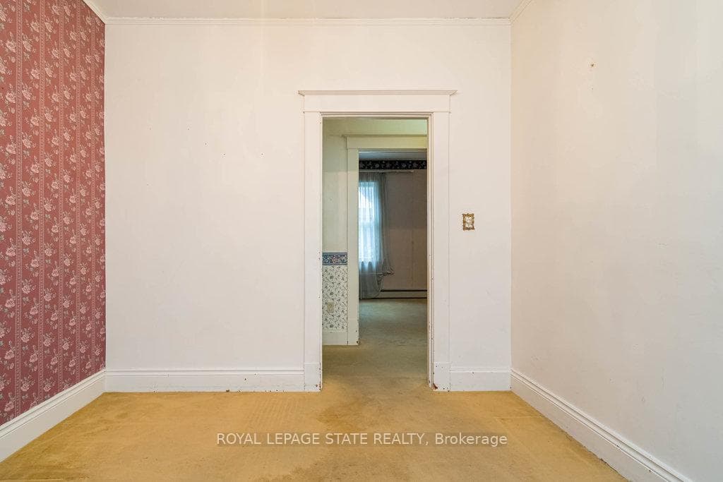 120 Rothsay Avenue photo 12