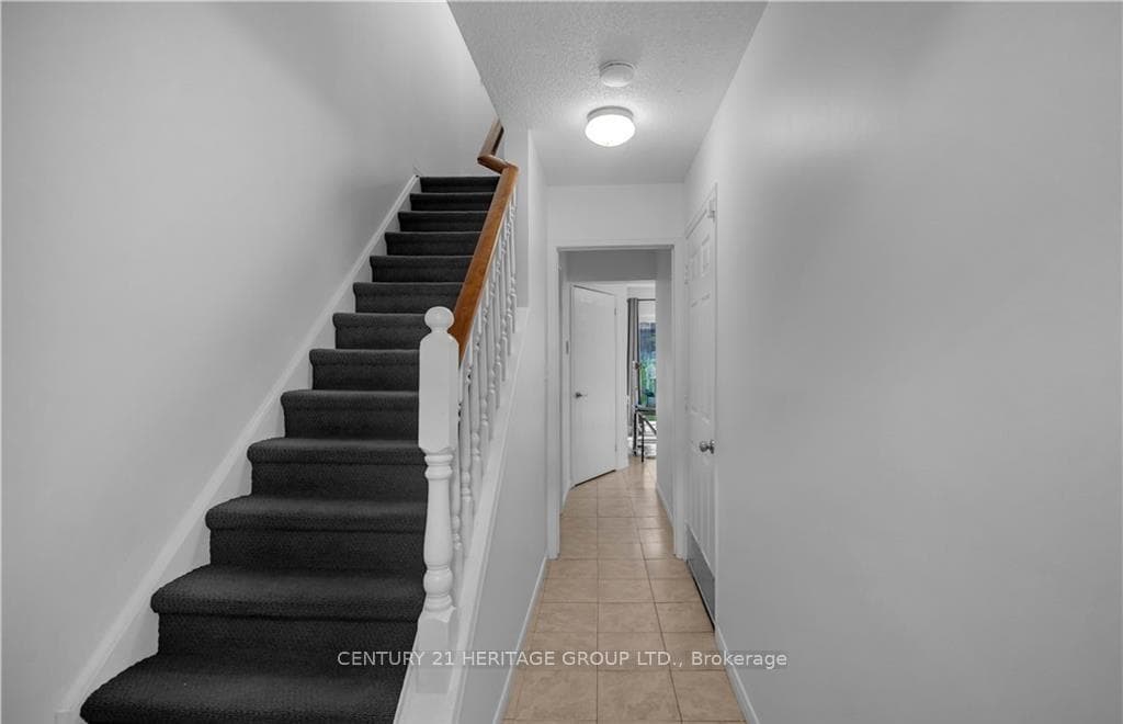 52 Harris Avenue Unit D photo 7