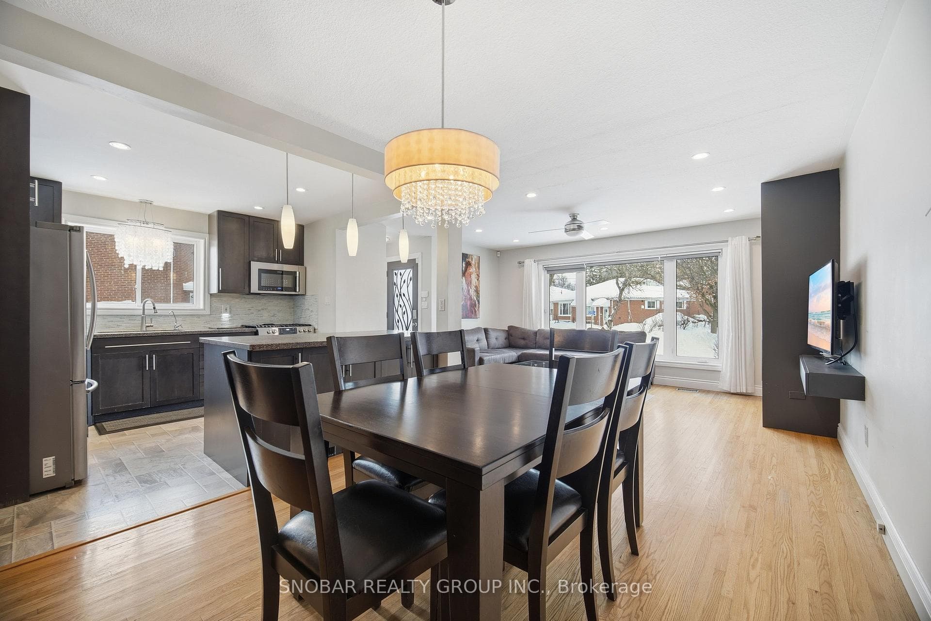 1301 Freeport Drive photo 9