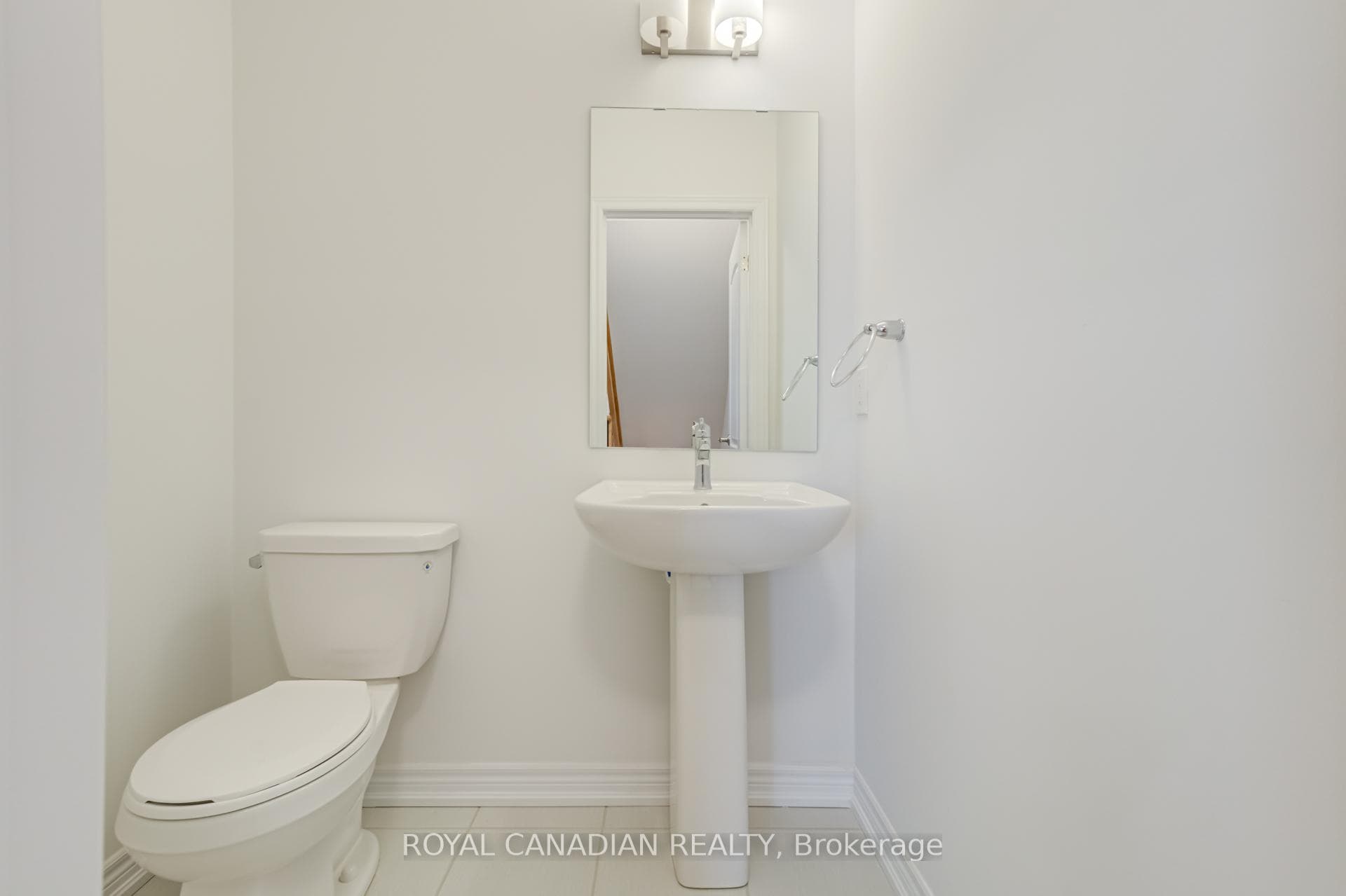 47 Sorbara Way photo 22