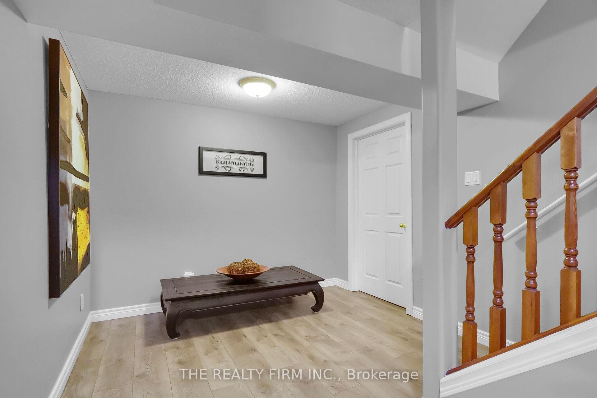 1162 Thornley Street photo 25