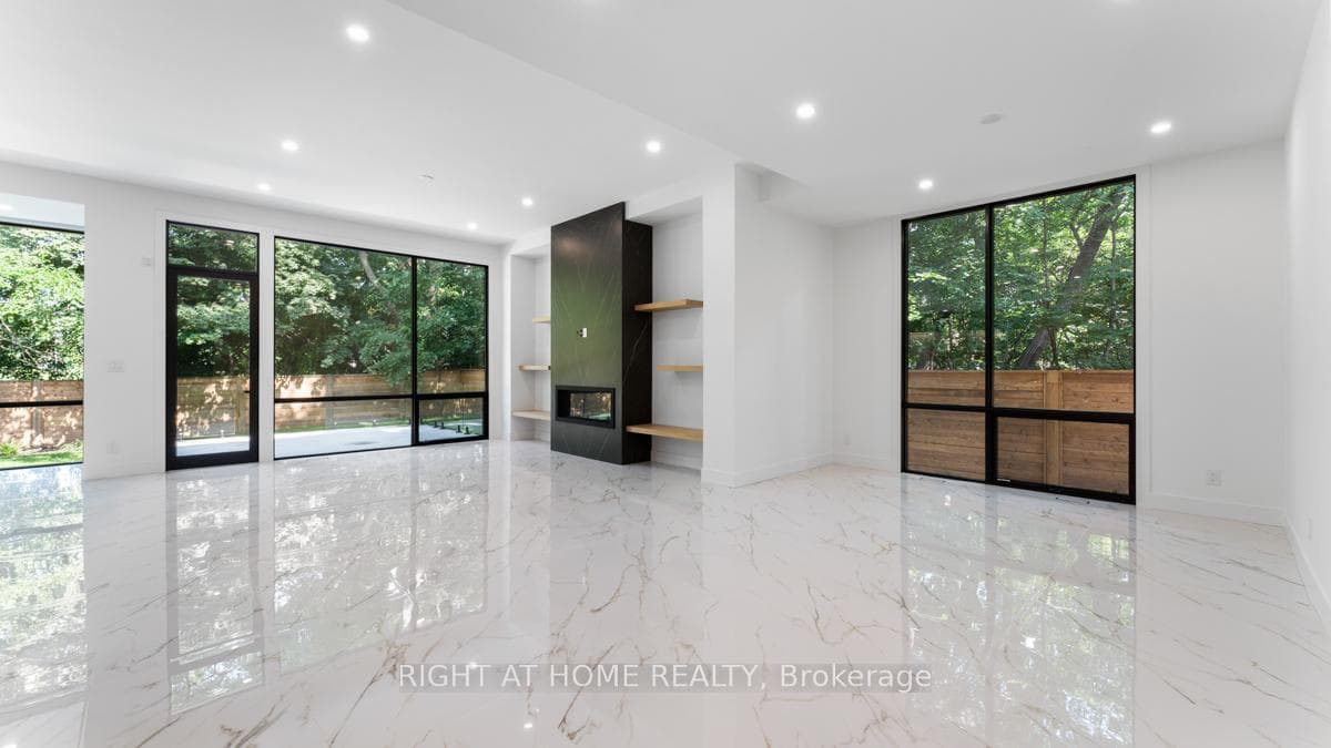 301 Lakeshore Road photo 6