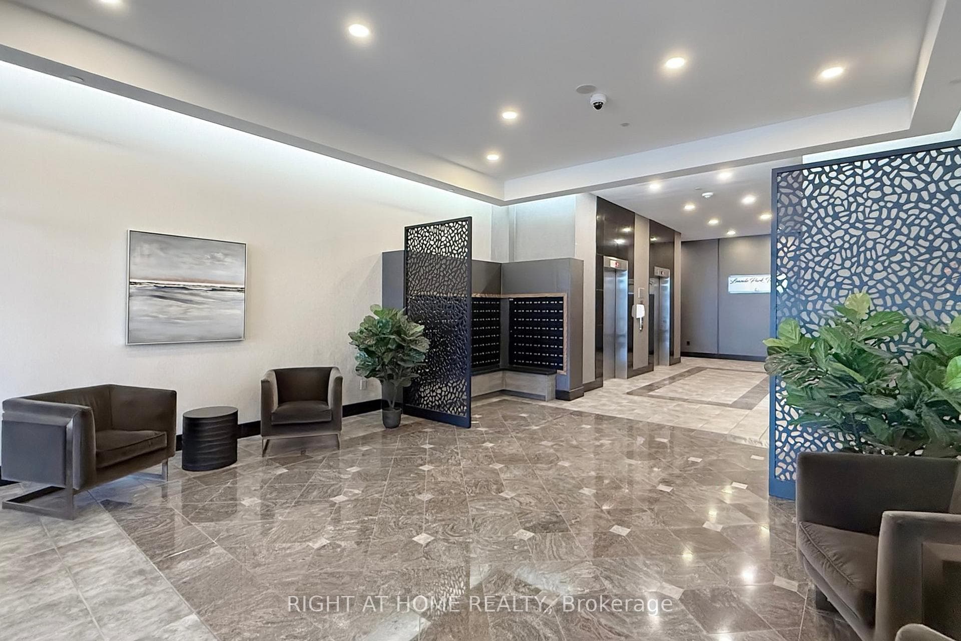 1 Leaside Park Drive Unit 308 photo 32