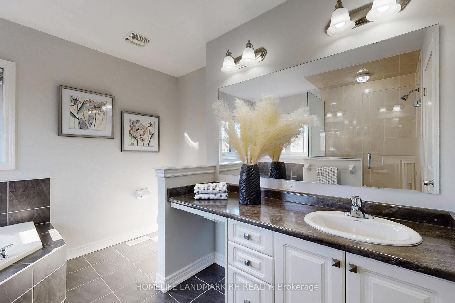 207 Ronald Hooper Avenue photo 23