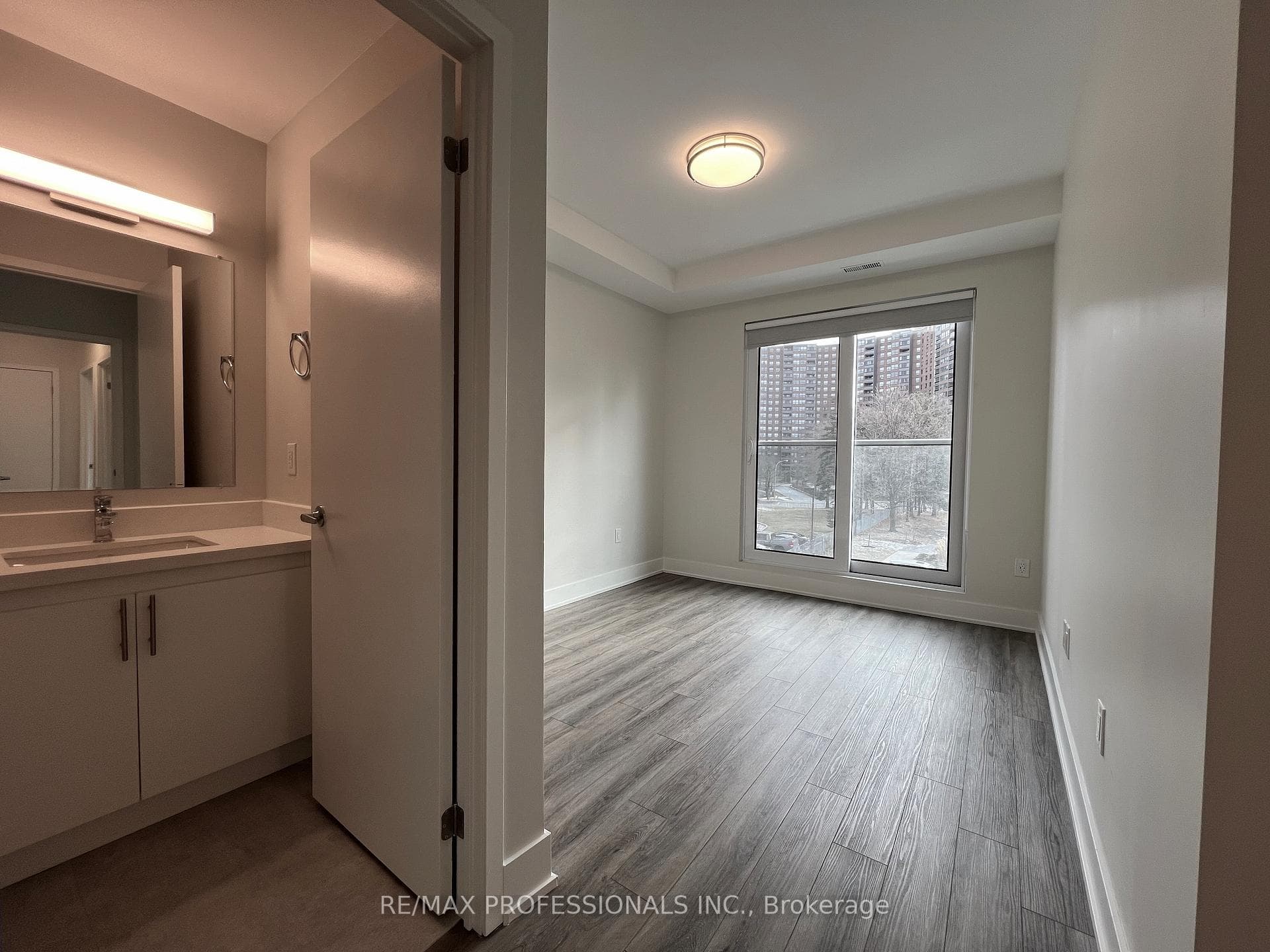 62 Dixfield Drive Unit 123 photo 22