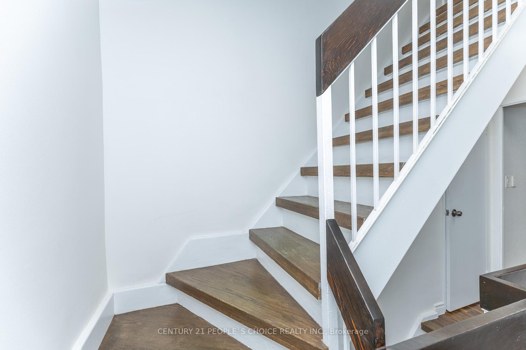 10 Eddystone Avenue Unit 106 photo 25
