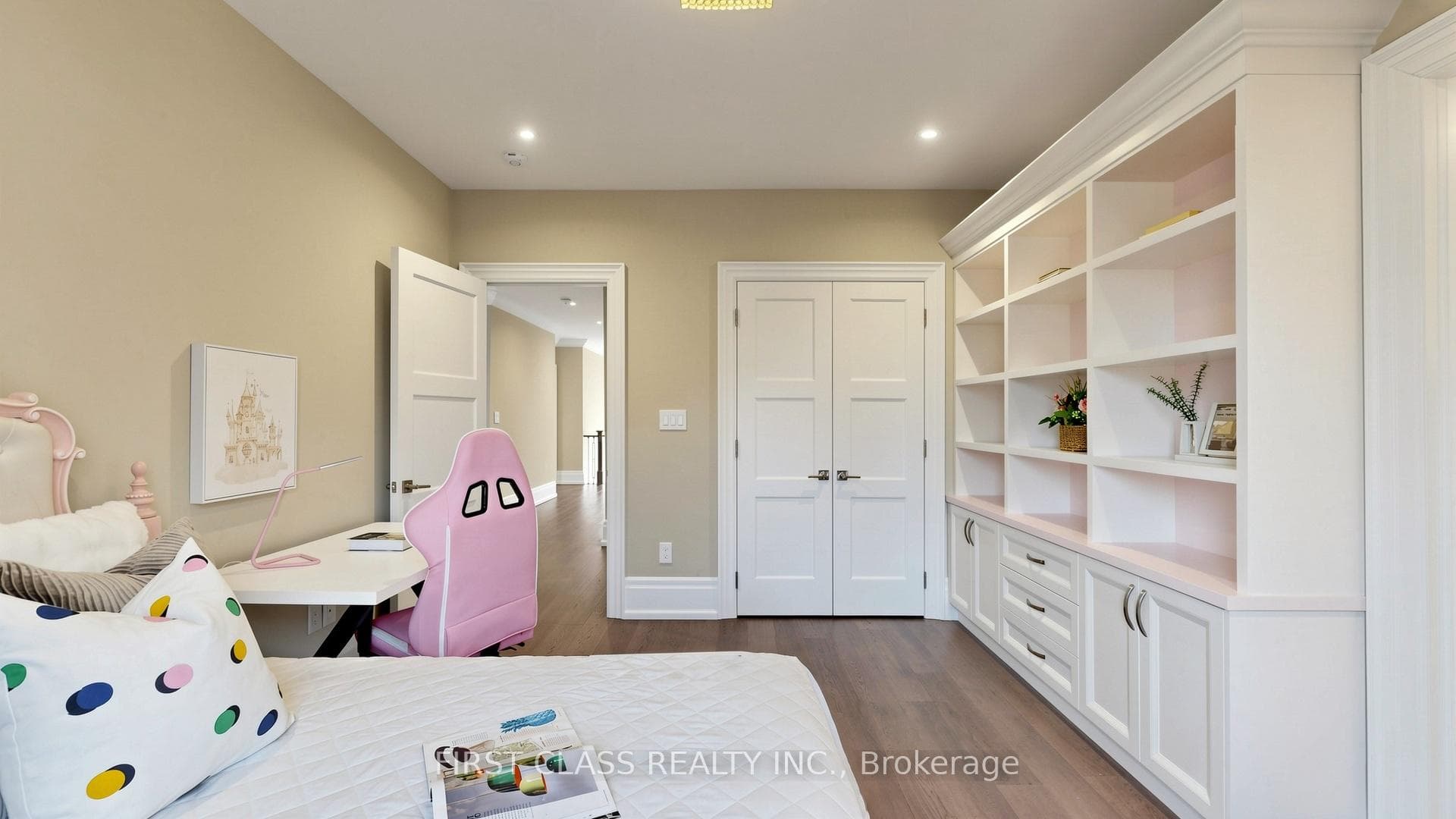 2194 ELMHURST Avenue photo 40