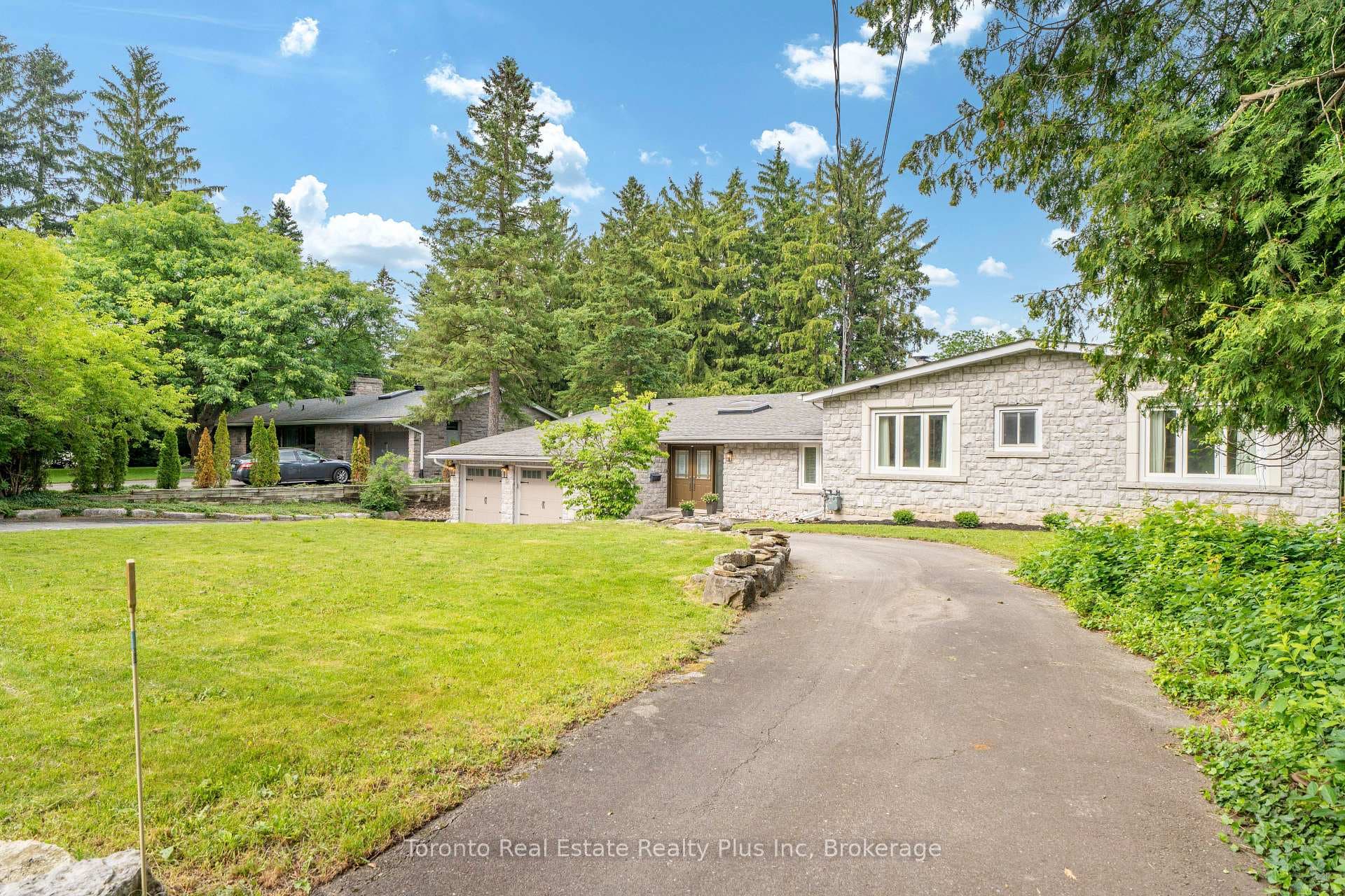 39 Dove Lane photo 3