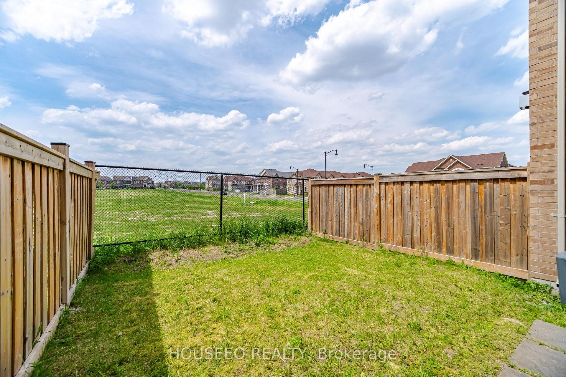 74 Fann Drive photo 37