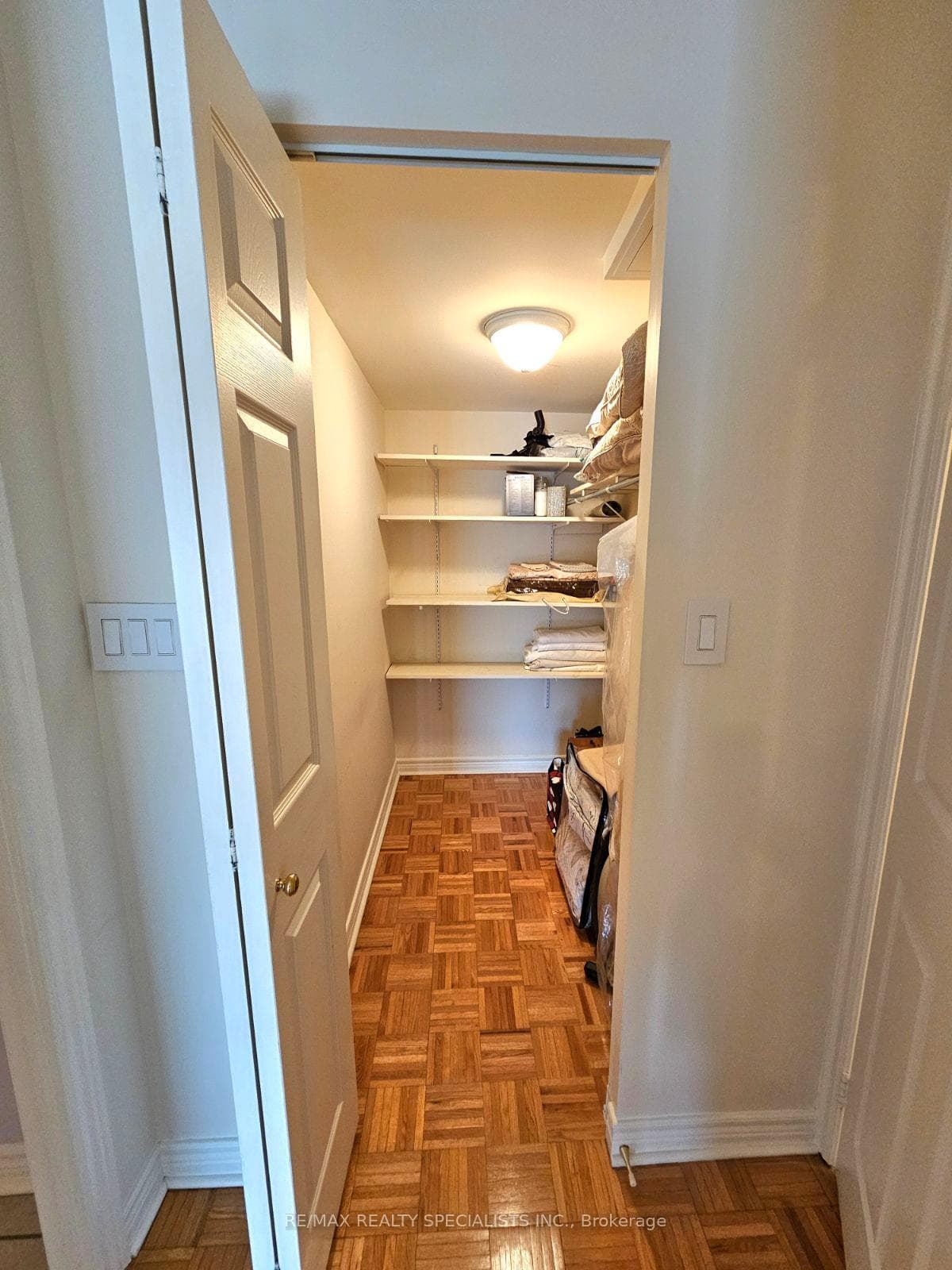 121 Woodbridge Avenue Unit 412 photo 20
