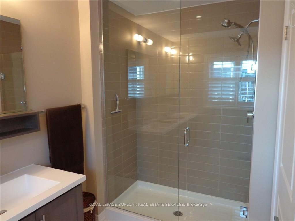 26 Walters Lane photo 12