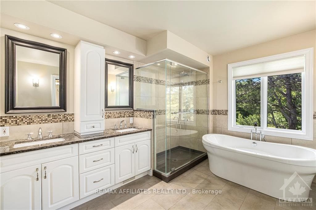 17 THOMAS FULLER Drive photo 17