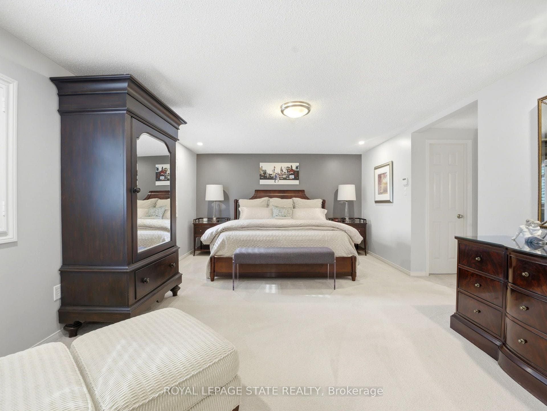 2 Charterhouse Crescent photo 25