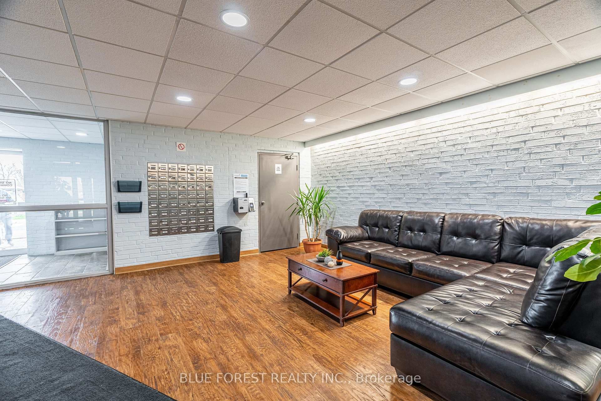 1106 Jalna Boulevard Unit 705 photo 5