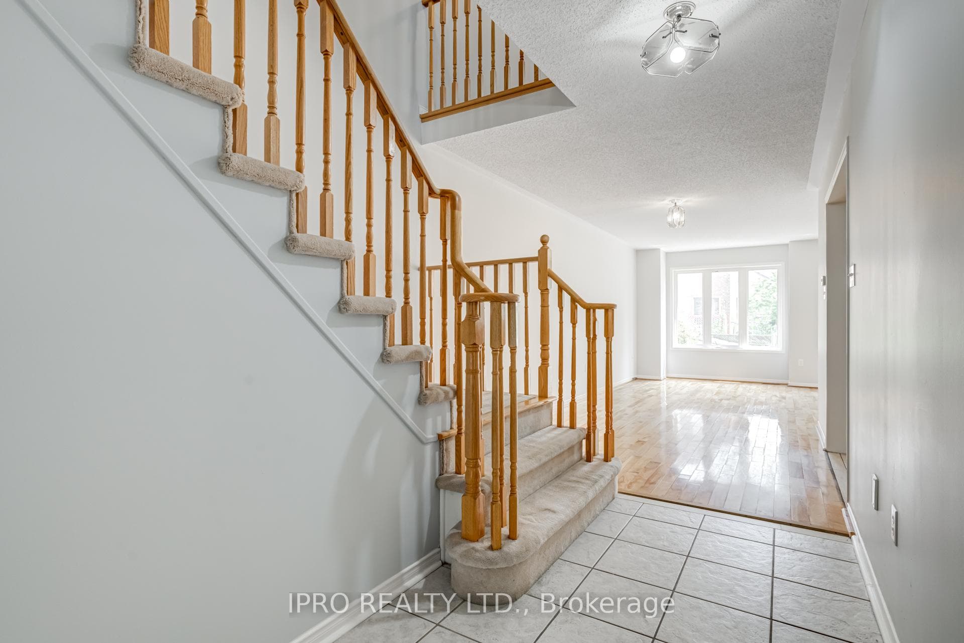 3076 Wrigglesworth Crescent photo 29