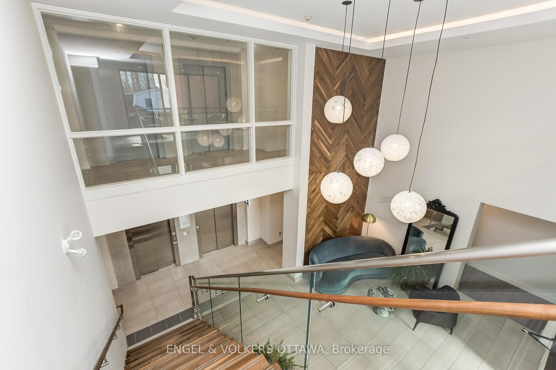 280 Crichton Street Unit 108 photo 5