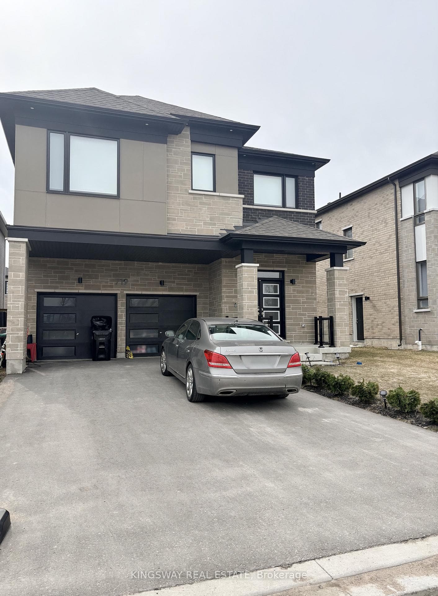 719 Lamb Street photo 1