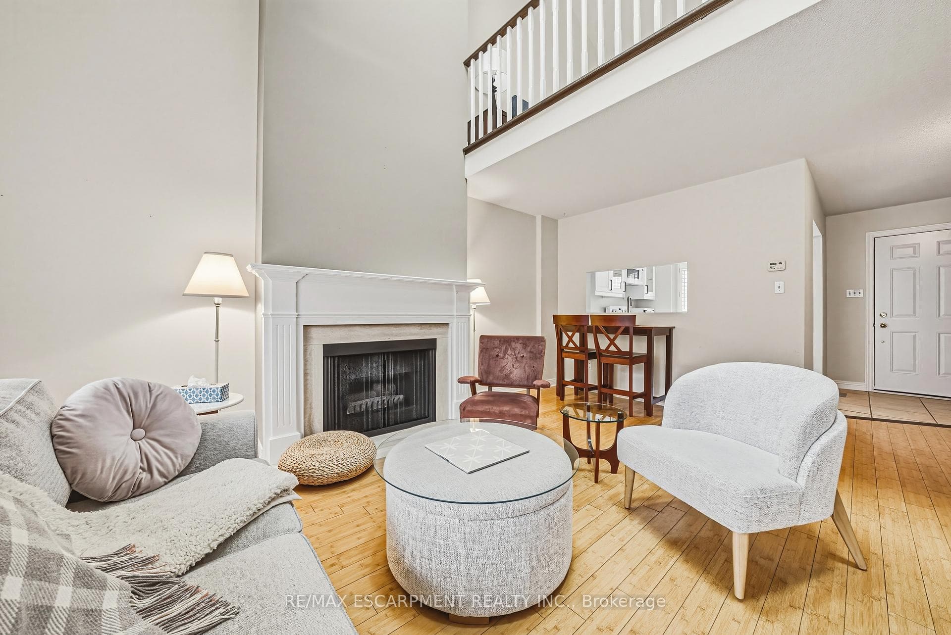 1275 Maple Crossing Boulevard Unit 11 photo 9