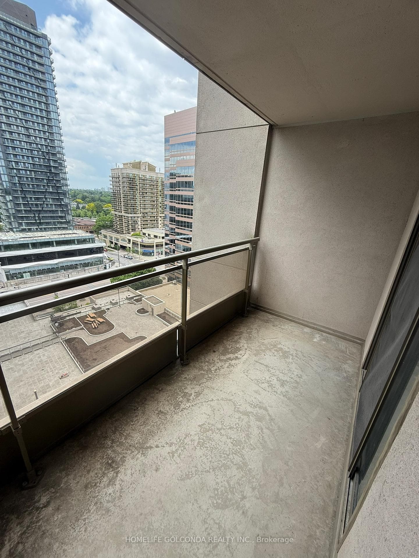 256 Doris Avenue Unit 1701 photo 16