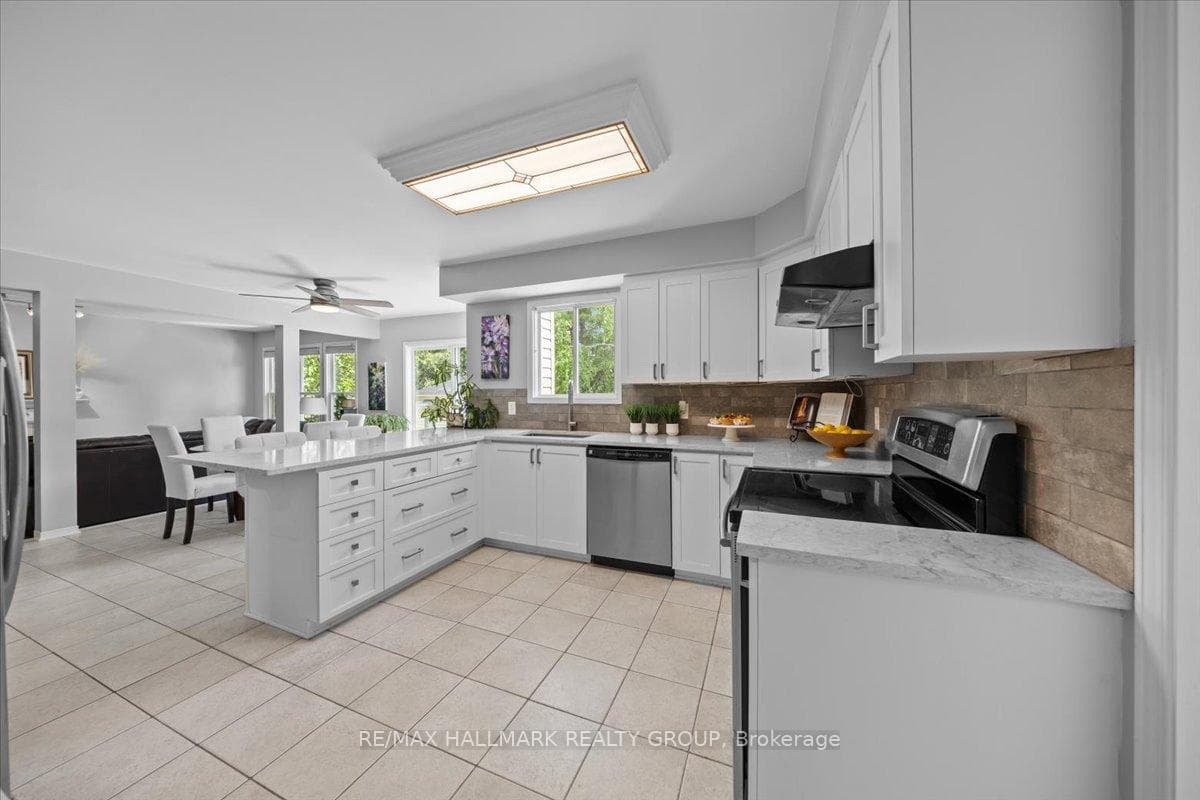 3 Crantham Crescent photo 8