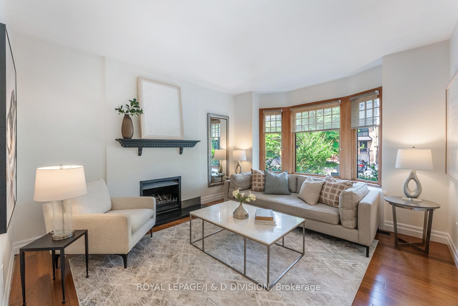 Main Unit Living Room