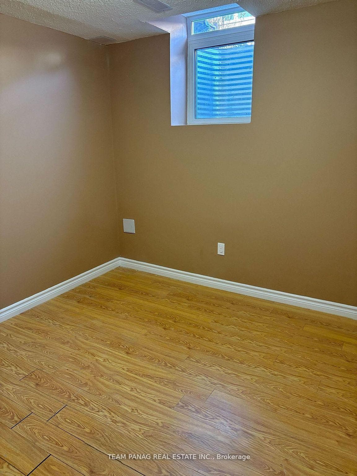59 Mainard Crescent Unit Basement photo 5