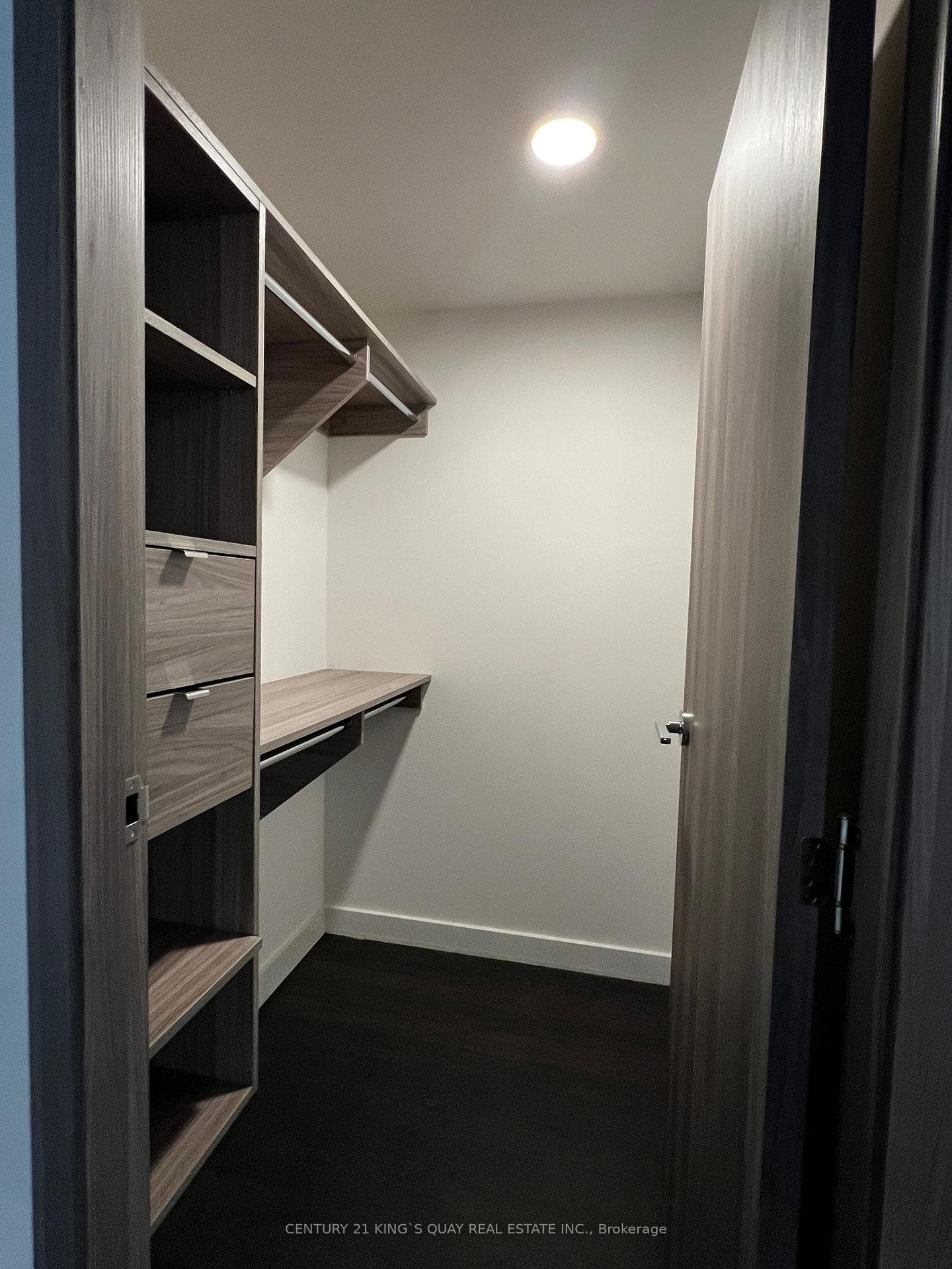 1 Concord Cityplace Way Unit 806 photo 4